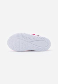 Nike Performance Zapatillas running asfalto - pink