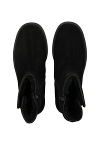 Botines negros de ante con una textura suave, cuentan con cremalleras laterales y forro de piel, diseñados para la comodidad y el calor. Suelas planas.