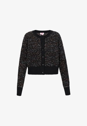 Cardigan noir avec un tricot texturé, présentant un col rond, des manches longues et sept boutons noirs le long du devant.