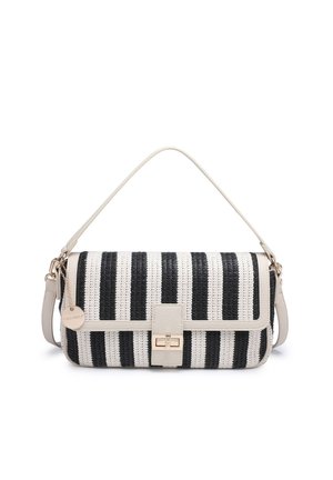Klein rechthoekig handtasje met zwart-witte verticale strepen, beige rand, gouden sluiting en korte beige handvat.