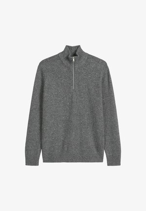 Pull-over gris en maille texturée, avec un col haut et une demi-fermeture éclair, des poignets et un ourlet côtelés.
