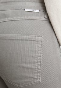 Marc O'Polo DENIM 5-POCKETS - Broek - grey eternity