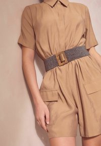 Next WIDE BEADED ELASTICATED  - Taljebælter - brown white