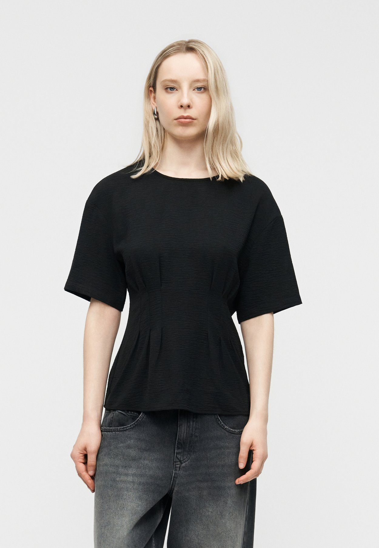 ONLETURA METTE O NECK
