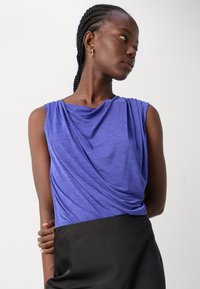 Anna Field Top - dark blue