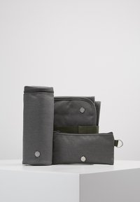 Meraviglioso Probabilità Serpente Lassig Borse Fasciatoio Elettricista Sognare S