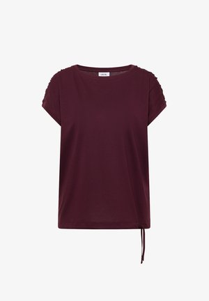 Top manches courtes de couleur bordeaux foncé avec encolure ronde, détails froncés sur les manches et cordon de serrage ajustable à l'ourlet.
