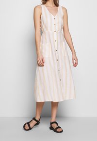 Pepe Jeans Robe de jour - off-white