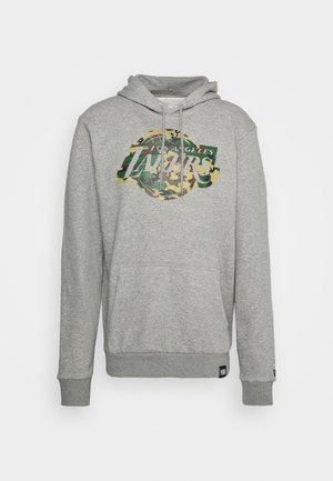 Sweat à capuche gris avec poche avant présentant un logo Los Angeles Lakers camouflage et une capuche avec cordon de serrage.