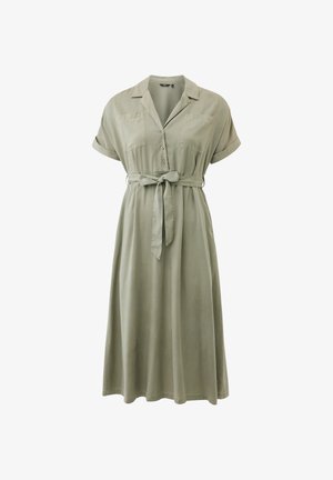 Hellolivgrünes Midikleid mit hochgekrempelten kurzen Ärmeln, Knopfleiste vorne, Brusttaschen und einem gebundenen Taillengürtel.