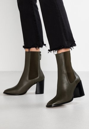 Korte laarzen - olive