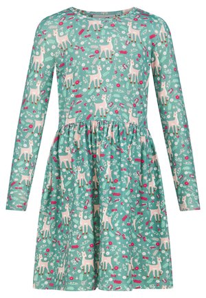 Langærmet teal kjole med rynket talje, prydet med et legende print af hvide hjorte, røde blomster og grønne blade.