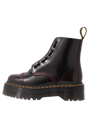 Dr. Martens SINCLAIR - Platform ankle boots - cherry red arcadia