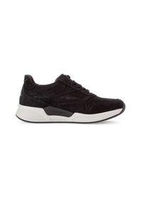 Zwarte suède sneaker met een gevoerde witte zool, ronde teen en textuuraccenten. Heeft zes veterogen voor een veilige pasvorm.