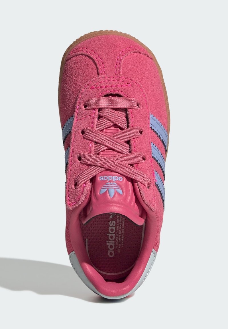 adidas Originals GAZELLE UNISEX - Baby shoes - shock pink blue spark halo  blue/pink - Zalando.co.uk