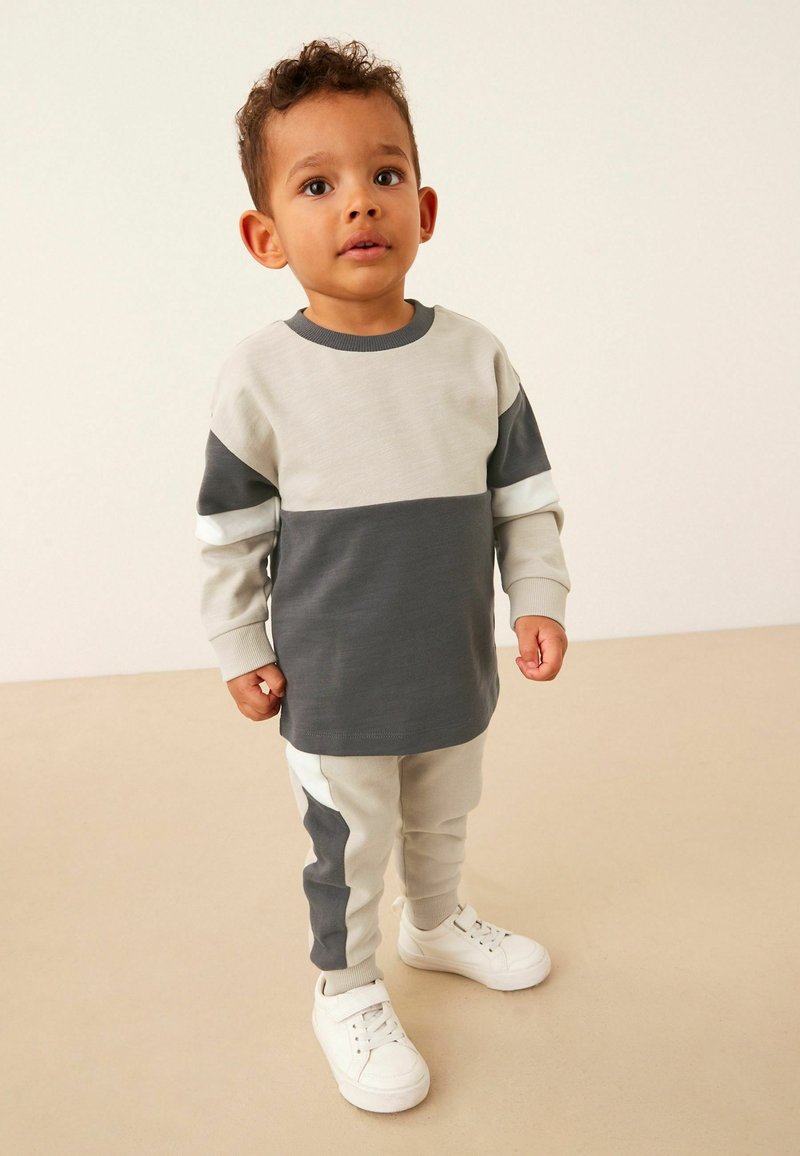 Next LONG SLEEVE COSY COLOURBLOCK AND JOGGERS SET  - Træningssæt - charcoal grey monochrome