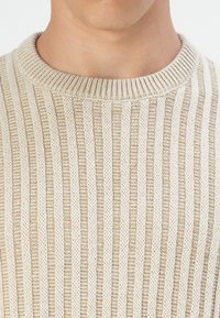 Only & Sons ONSBRANT CREW KNIT - T-shirt print - beige