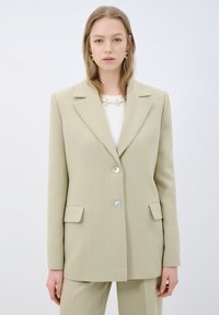 Bleiseri - light green