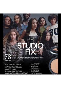 MAC STUDIO FIX POWDER PLUS FOUNDATION - Meikkivoide - nc10