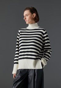 Zign Studio WOOL JUMPER - Džemperis - sand/black