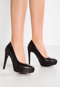 Tamaris Heart & Sole Szpilki