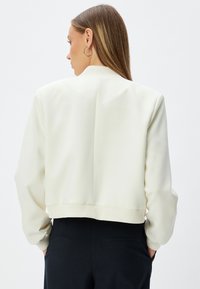 Koton Bomberjacks - white