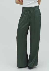 Valimata, dark sea spray