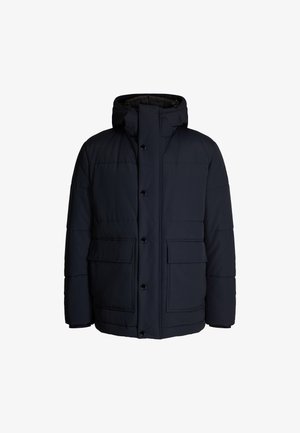 Marineblauer Puffer-Jacke mit hohem Kragen, Reißverschluss- und Knopfverschluss, zwei Fronttaschen und gesteppter Textur. Geeignet für kaltes Wetter.