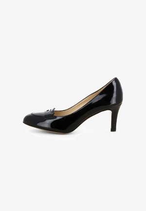 Schwarze Lackleder-Pumps mit abgerundetem Zehenbereich, niedrig geschnittenem Vorderteil und dekorativem Schleifendetail. Mit einem 7 cm hohen Stiletto Absatz und glattem Innenfutter.