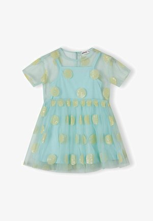 Svetloplava dječja haljina s prozirnim kratkim rukavima i suknjom, ukrašena velikim zlatnim šljokicama u obliku točkica po cijeloj površini.