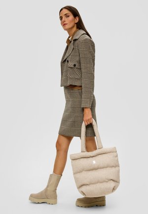 s.Oliver SHOPPER MIT STEPPUNG - Shopping Bag - sandfarben