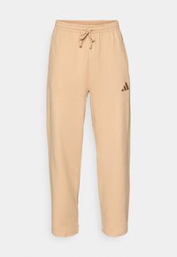 Valittu, warm sandstone