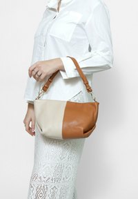 Roberta Rossi Borsa a mano - cognac and beige