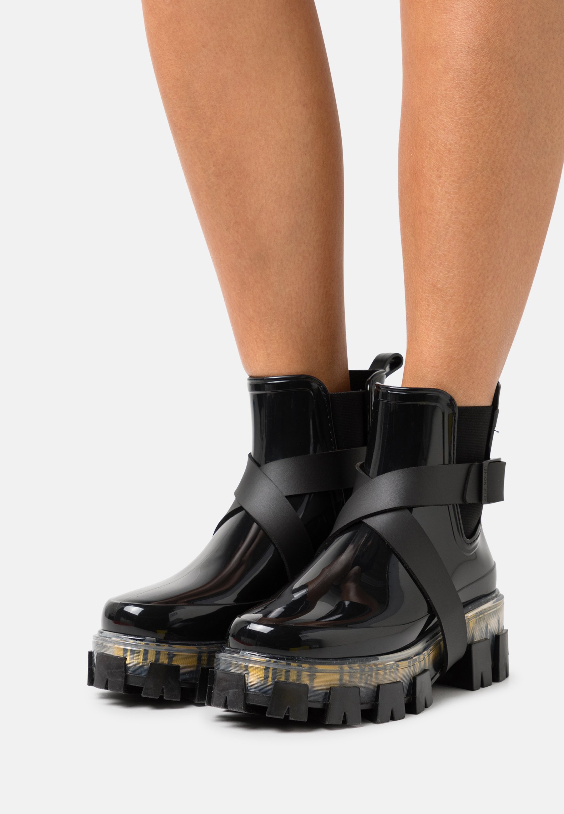 Se Puede Apoyar El Pie Con La Bota Walker LEMON JELLY ALMEZ - Botas de agua - black/negro - Zalando.es