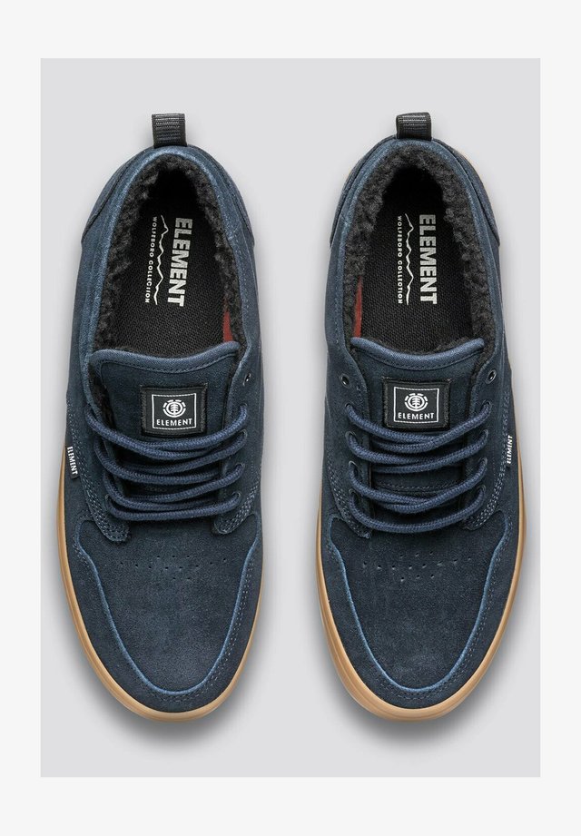 Sneakers laag - navy gum