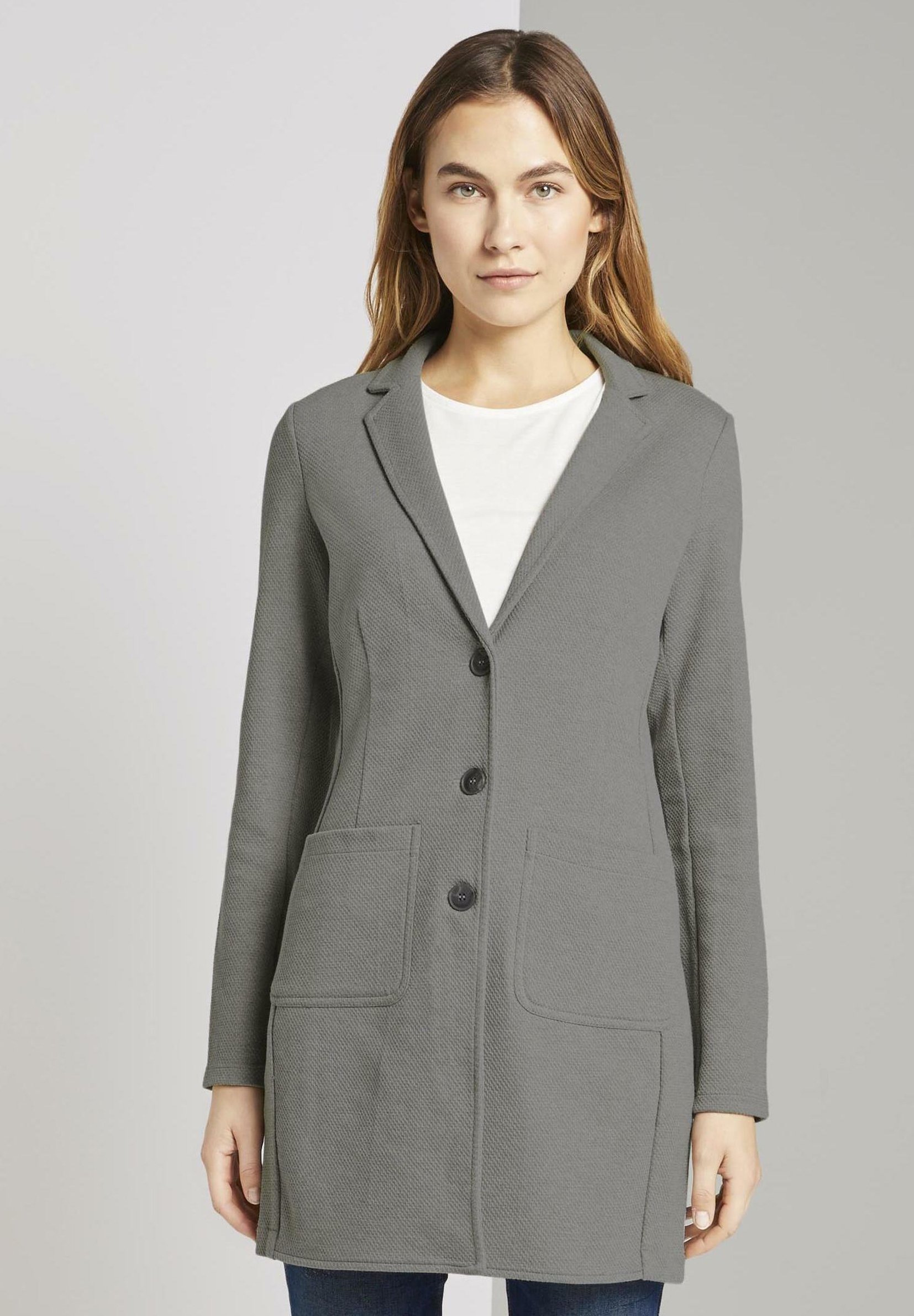 gray long blazer