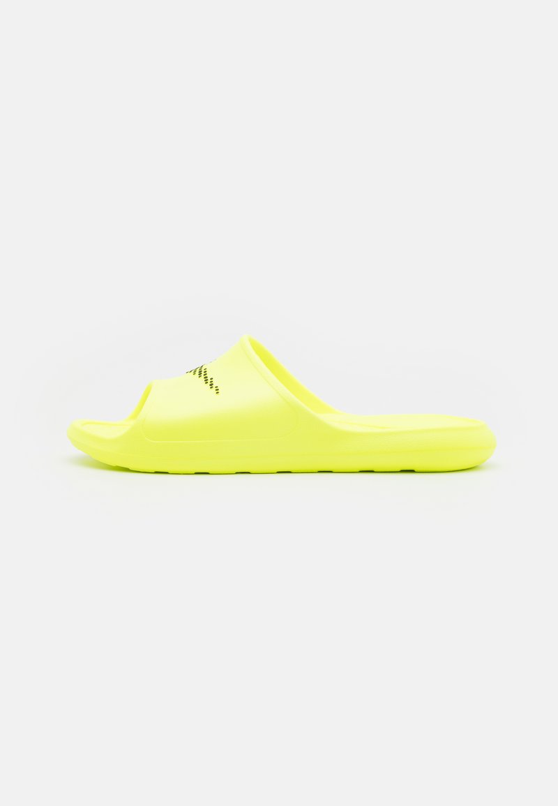 Nike Sportswear VICTORI ONE SLIDE - Chinelos de piscina - volt/black