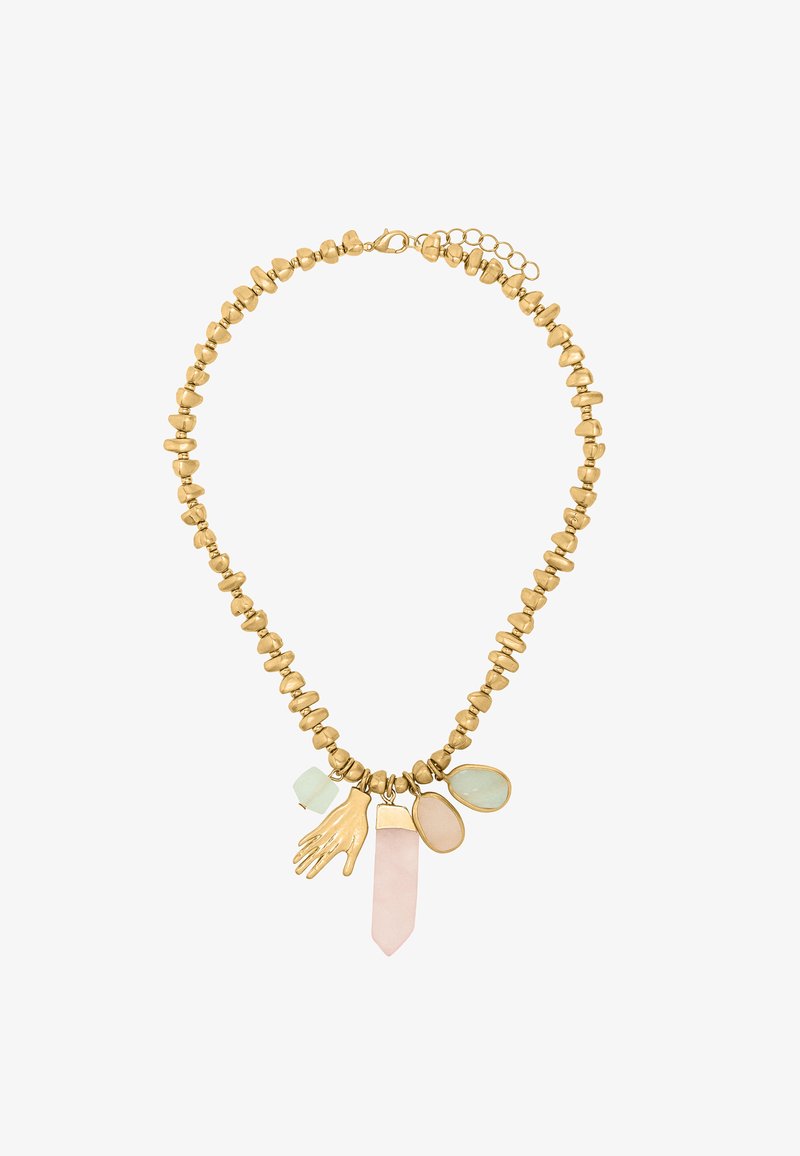 Złocony naszyjnik z teksturowanymi okrągłymi koralikami. Posiada wiele charms w różnych kształtach: rękę oraz kilka zawieszek przypominających kamienie szlachetne w pastelowych kolorach.