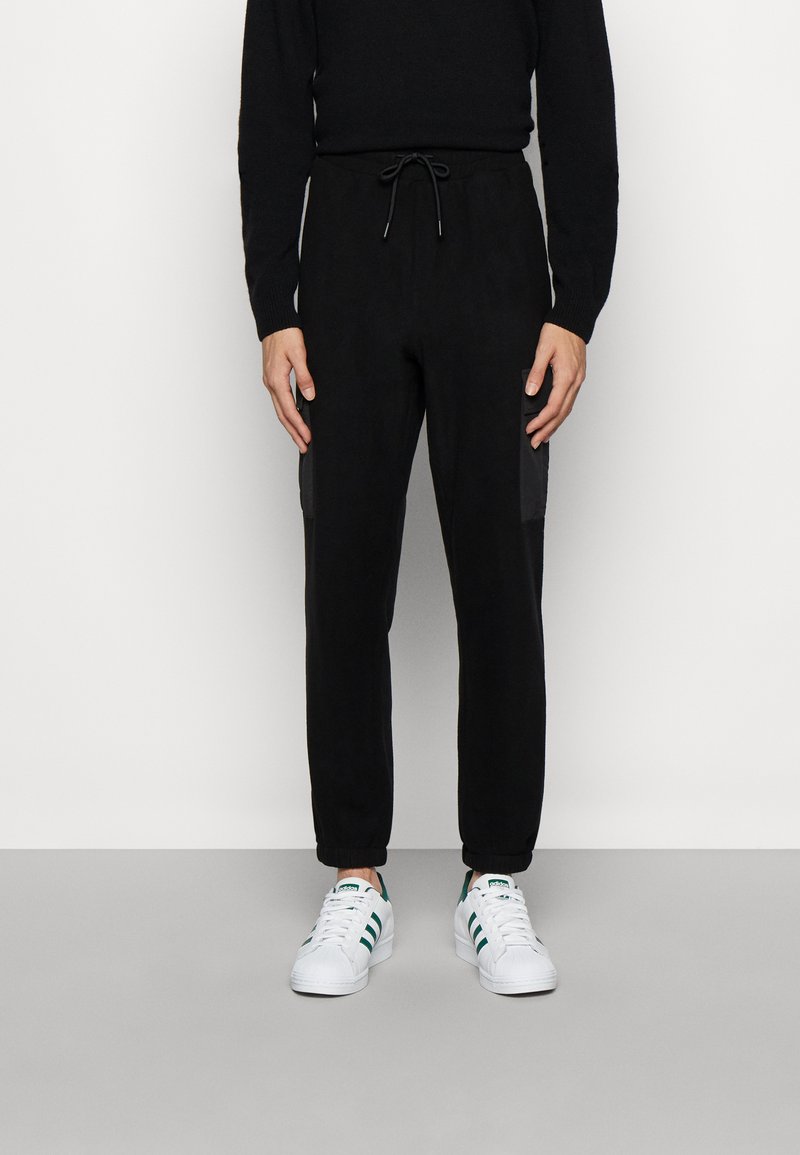 Only & Sons ONSNIKOLAI REGULAR PANTS Pantaloni cargo black/nero Zalando.it Only & Sons ONSNIKOLAI REGULAR PANTS Pantaloni cargo black/nero Zalando.it