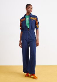 adidas Originals JUMPSUIT - Kombinezons - night indigo