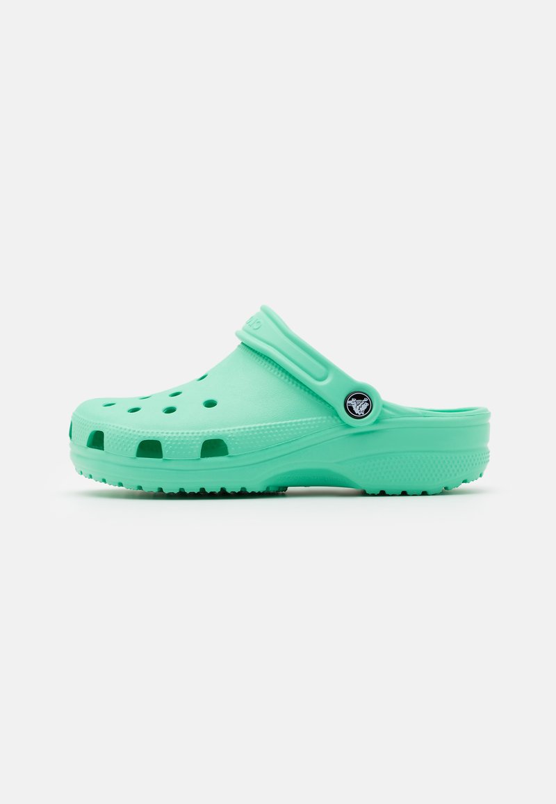 Crocs CLASSIC UNISEX - Mulas - pistachio