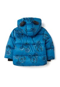 Blauwe kinderbodywarmer met zwarte Mickey Mouse gezichtpatronen en zwarte stoffen oren op de capuchon, gezien vanaf de achterkant.