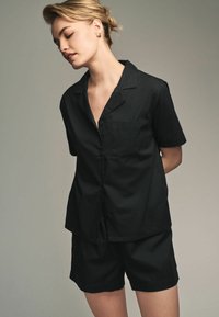 THE SET 2 PACK BUTTON THROUGH - REGULAR FIT - Pyžamová súprava - black white
