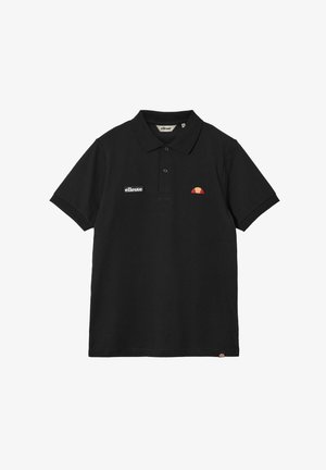 Czarna koszulka polo z krótkim rękawem, z trzema guzikami, naszywką z logo "ellesse" na lewej piersi oraz pomarańczowo-czerwonym półkolistym emblematem na prawej piersi.