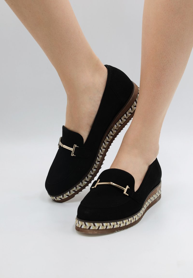 Damen Halbschuhe | usha Slipper schwarz - ZE97623 Damen Halbschuhe | usha Slipper schwarz - ZE97623