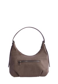 Bolso hobo de ante marrón con un asa curva, que cuenta con un bolsillo frontal con cremallera y una textura suave. Diseño elegante sin patrones visibles.
