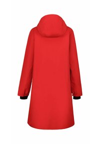 Cappotto impermeabile rosso con cappuccio, maniche lunghe e polsini elasticizzati. Texture liscia e taglio dritto, con dettagli neri ai polsini.