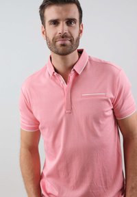 DEELUXE MARCUS - Polo - coral