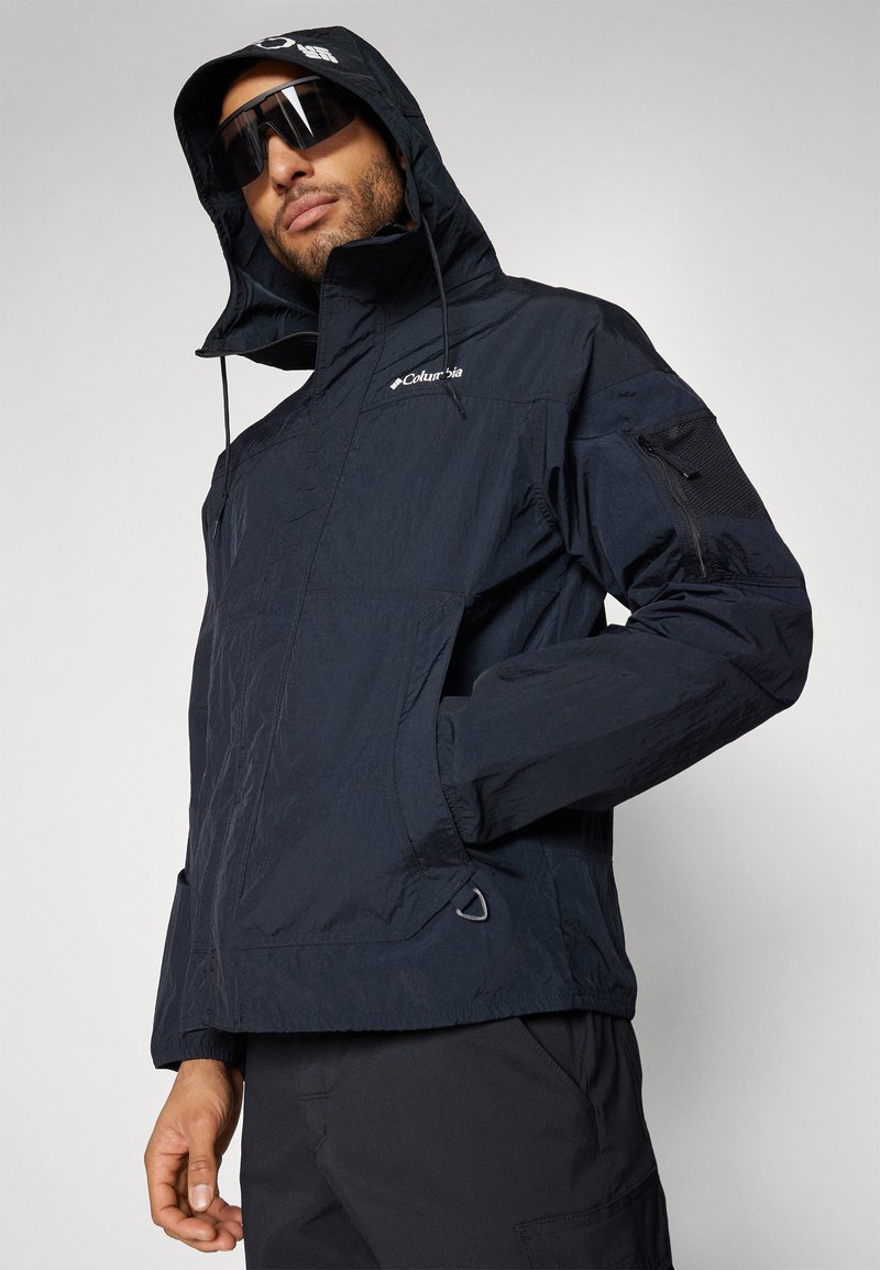 water resistant challenger windbreaker columbia