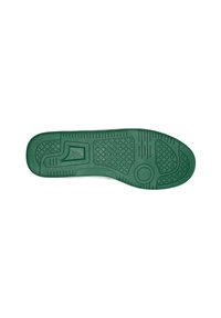 Suela de goma verde con patrones de agarre texturizados, que presenta un acento circular y un diseño de banda de rodadura detallado. Perfil plano adecuado para calzado casual.